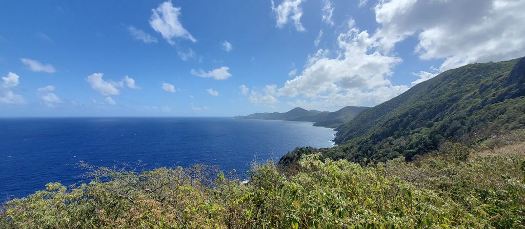 edit_hams-bluff-lighthouse-hike_view-north-shore